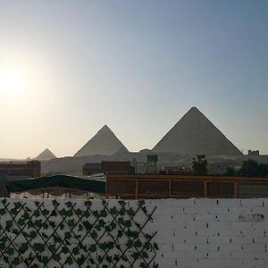 Queen Of The Pyramids Hotel